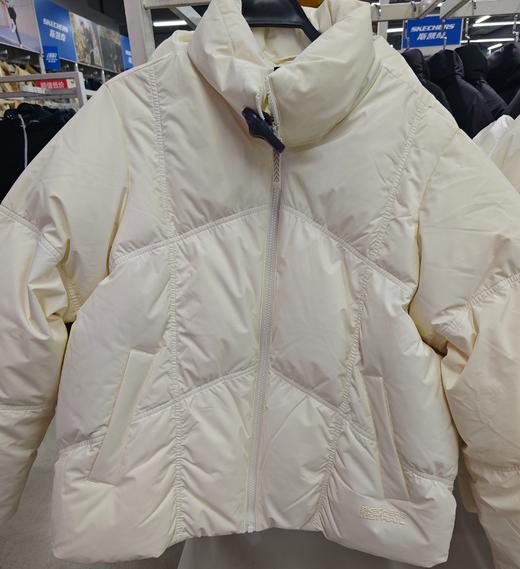 斯凯奇 429.9元 梭织短款羽绒服  (线上线下同时在售不保证有货，活动款不退不换介意勿拍) 601045-TY 商品图0