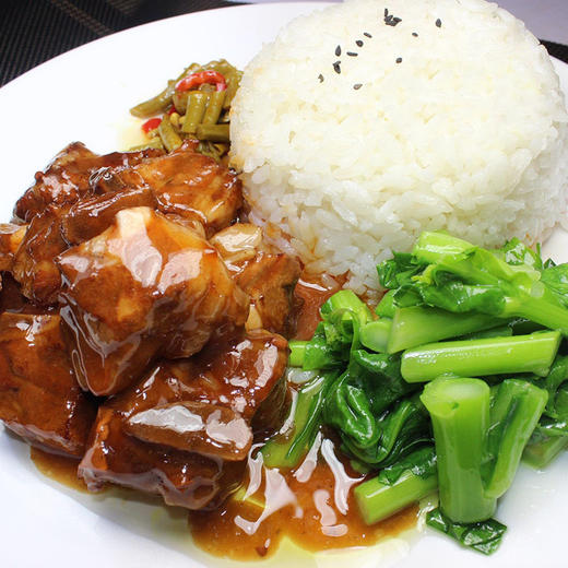 顺鑫掌鲜·红烧排骨，12袋组合，顺鑫精选优质排骨，低脂低盐健康配方，多味香辛料调制，提鲜，红烧入味，色泽红润，肉多骨少，酱香浓郁，酥软脱骨，解馋下饭D 商品图1