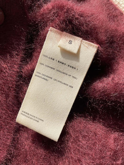 129-10 排他性独家圆正 小禾 红宝石色 羊绒拉绒 皮草质感开衫 贝母logo扣外面没有 商品图14