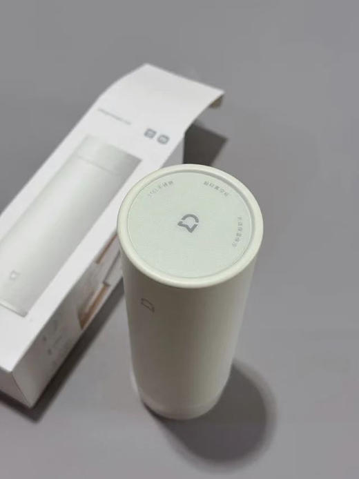 正品小米316不锈钢保温杯 316L奥氏体不锈钢内胆 出门放包里很方便，白色超美，买来送人也很合适 
500ML 商品图4