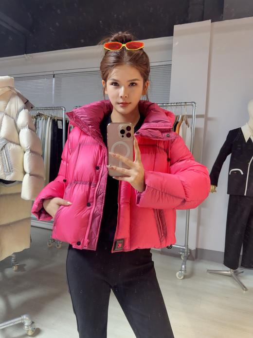 399元到手！董洁直播同款【纤念透明云朵短款羽绒服4346】✨冬季炸街款！透明云朵羽绒服直接美到心巴上用的是柳桥绒（懂的都懂！行业顶流羽绒，每件衣服的二维码可溯源到用的哪只鸭子的绒  1210 商品图8