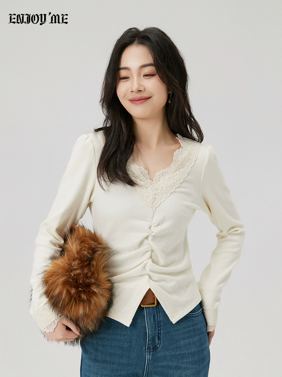 【门店同款】ENJOY冬季“暖冬软糖”V领蕾丝拼接上衣 168343138
