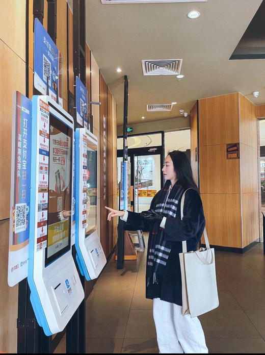 【秒杀价已调 直接拍】原厂 格子经典系订制 蓝标围巾 商品图7