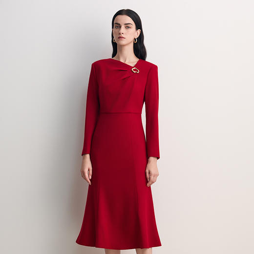 EITIE爱特爱收腰鱼尾裙摆领口金属扣细节设计精致优雅礼服8577202 商品图3