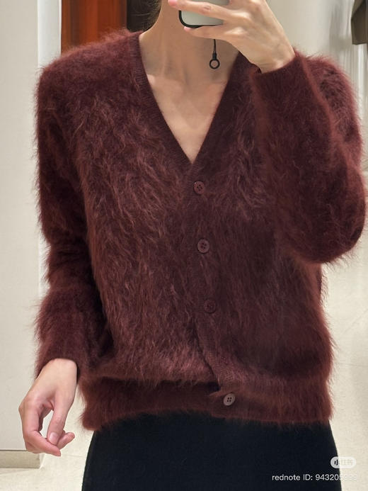 129-10 排他性独家圆正 小禾 红宝石色 羊绒拉绒 皮草质感开衫 贝母logo扣外面没有 商品图0