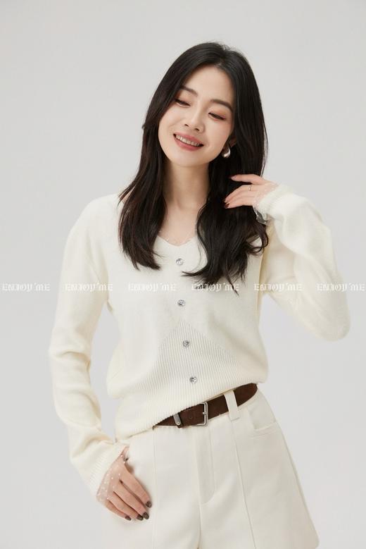 【门店同款】ENJOY冬季“暖冬软糖”V领拼接波点纱针织上衣 168043928 商品图3