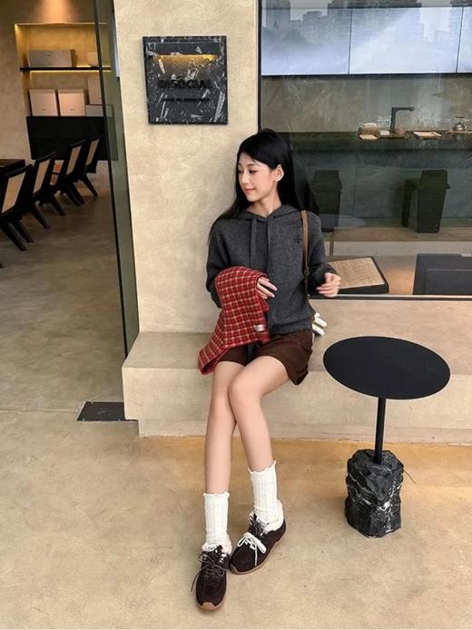 【首发立减10元】2025新款秋冬女款平底德训鞋 羊毛内里加绒 保暖百搭美拉德秋冬休闲鞋通勤运动两不误【鸳鸯鞋带】 商品图10