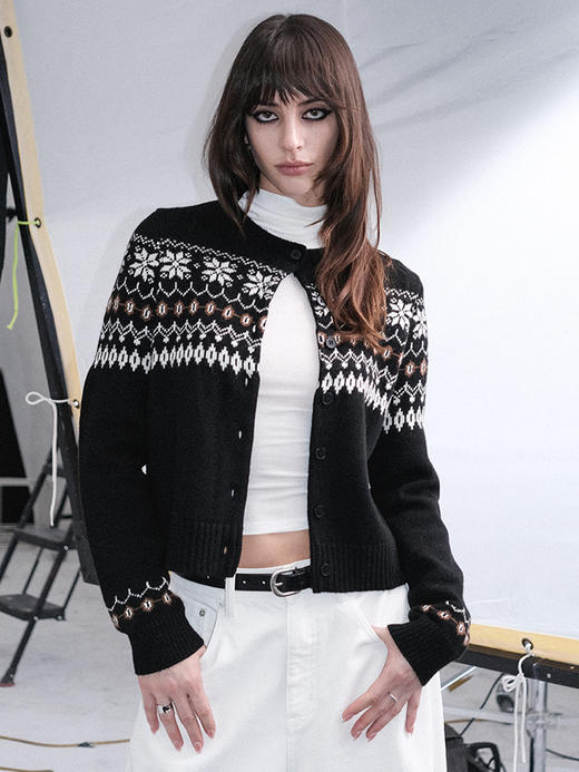 TR她热 挪威森林 黑色针织冰岛雪花费尔岛复古提花羊毛开衫外搭 商品图2