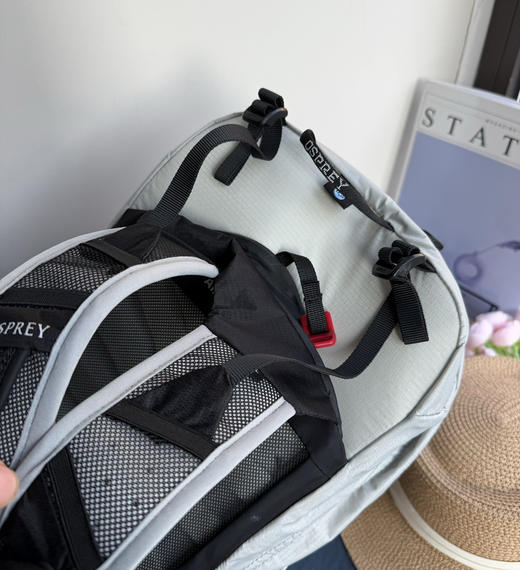 小鹰9L户外徒步双肩包书包 商品图7