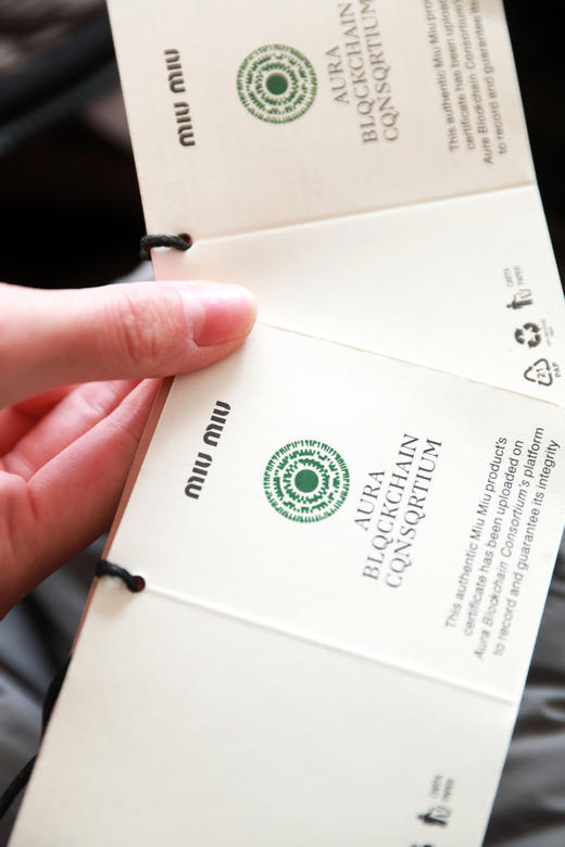 排骨羽绒服，连帽+立领一起。胸口小标衍缝填充式羽绒外套C120968 商品图13