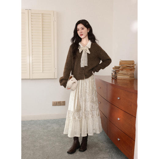 鹿向南「素缎缓光」杏色丝绒半身裙女秋冬法式复古风长款A字裙 商品图1