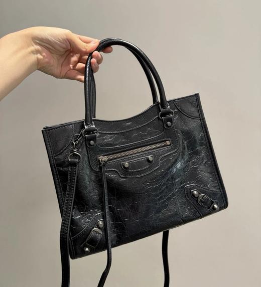 重磅渠道   lecity竖版小号机车包   意大利进口爆裂纹路牛皮   元皮五金   手提斜挎包 商品图0