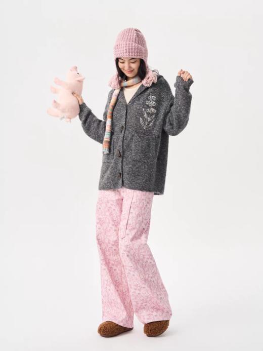 heris/H54101/‘香草花园’刺绣 牛角扣门襟 连帽毛衣开衫 商品图3