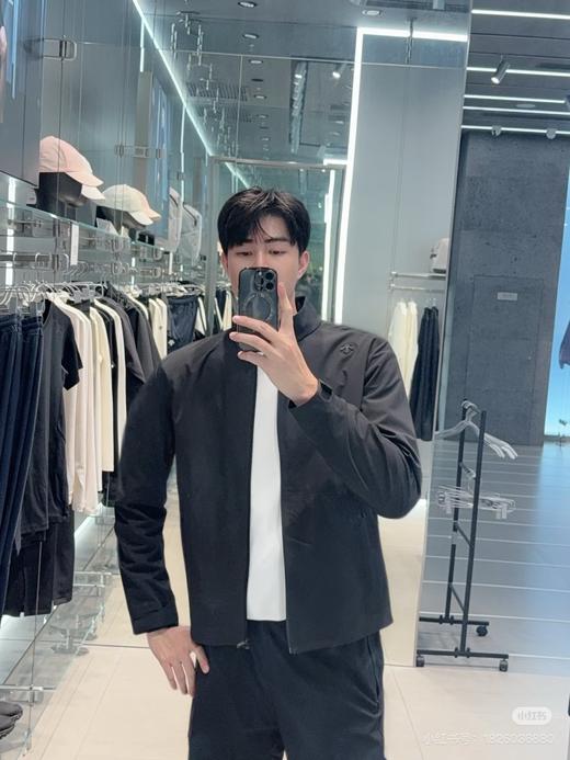 一店d 迪桑𝐭全新针织加绒夹克
代工原单❗️25新大爆款 在Training综训过程中它的表现相当完美，不止是体制内的“新制服”，也是训练场上的一匹黑马☝️ 商品图8