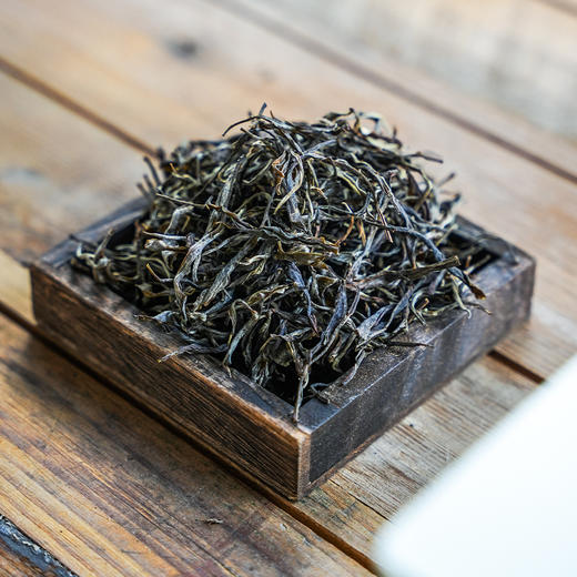 2025年【石门坎单株】不喝麻黑 不足以谈易武 第1罐原价 第2罐半价！！云南易武茶区普洱茶生茶纯料散茶 罐装50g 商品图3