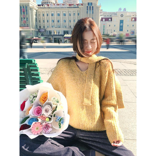 【169元任选2件】现货！ 韩系v领毛衣 商品图0