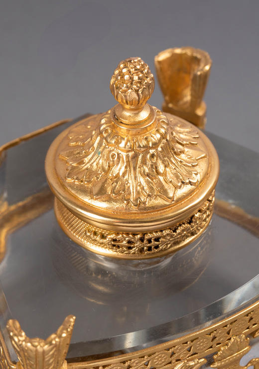 独角鹿西洋古董19世纪法国出品火炬立柱造型双翼鹰头狮身神兽主题铜鎏金精雕嵌水晶墨水瓶 商品图8