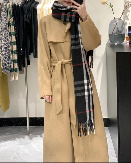 【秒杀价已调 直接拍】原厂 格子经典系订制 蓝标围巾 商品图3