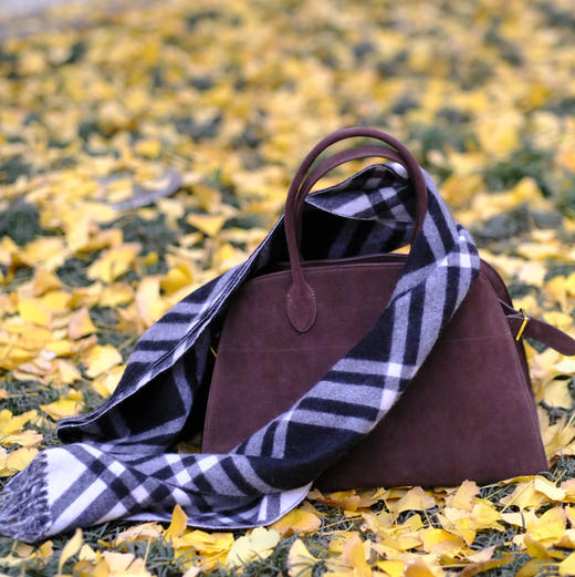 【奕虹定制，7天发货】静奢标杆RowMargau*15磨砂牛皮托特包~定制磨砂头层牛皮复刻YB柔中带韧!十年皮匠手工打磨 五金油边细节不输大千元品质!大容量又能装巨实用! 商品图1