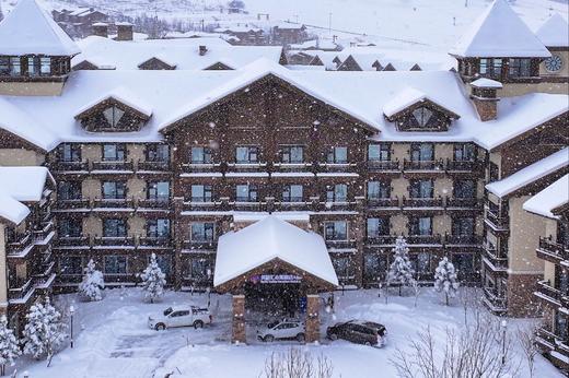 长白山郝力克酒店×三晚套餐·含马拉爬犁体验+滑雪+地中海温泉+UTV场地+YOYO鹿苑门票 商品图2