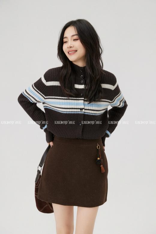 【门店同款】ENJOY冬季“暖冬知性”立领条纹开衫 168099690 商品图2