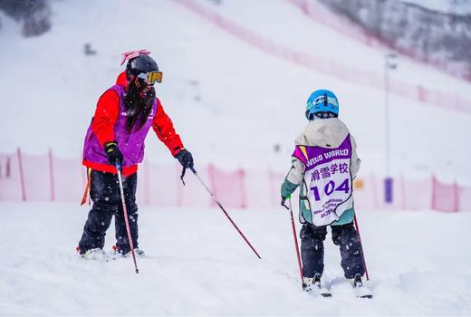 长白山郝力克酒店×三晚套餐·含马拉爬犁体验+滑雪+地中海温泉+UTV场地+YOYO鹿苑门票 商品图9