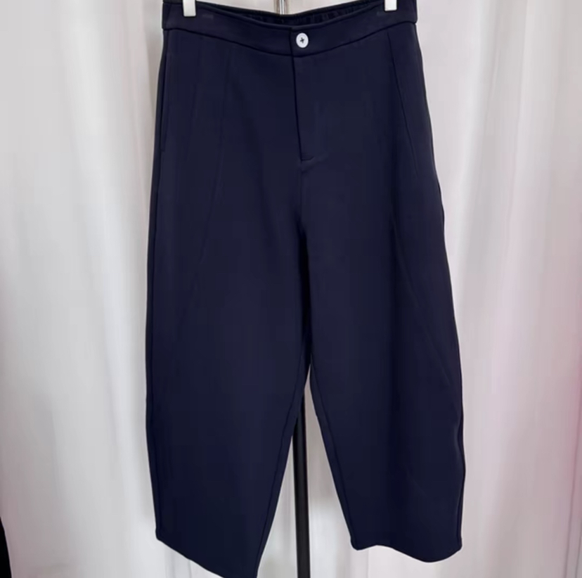 水淼2026春新品爆款半松紧腰围挺阔花苞裤2258