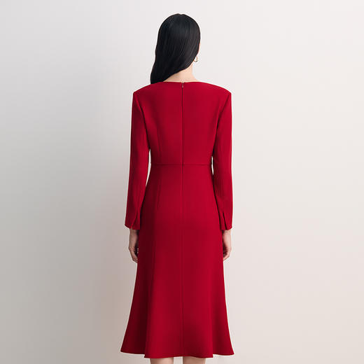 EITIE爱特爱收腰鱼尾裙摆领口金属扣细节设计精致优雅礼服8577202 商品图4