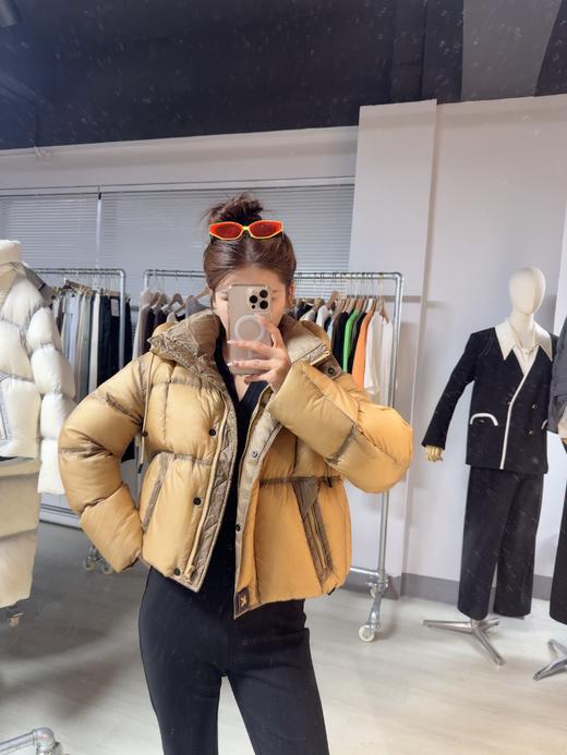 399元到手！董洁直播同款【纤念透明云朵短款羽绒服4346】✨冬季炸街款！透明云朵羽绒服直接美到心巴上用的是柳桥绒（懂的都懂！行业顶流羽绒，每件衣服的二维码可溯源到用的哪只鸭子的绒  1210 商品图3