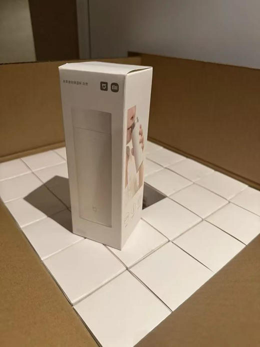 正品小米316不锈钢保温杯 316L奥氏体不锈钢内胆 出门放包里很方便，白色超美，买来送人也很合适 
500ML 商品图6