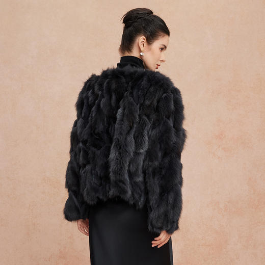 QP600斯尔丽25冬季气质名媛小香轻奢狐狸毛女士甜美温柔时尚短皮草外套 商品图9
