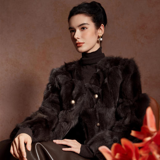QP600斯尔丽25冬季气质名媛小香轻奢狐狸毛女士甜美温柔时尚短皮草外套 商品图6