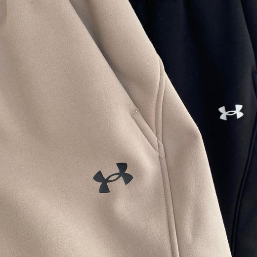 原单正品 UA安德玛冬季Bonded男士运动休闲裤，颜色：卡其色 黑色
尺码：M～XXL 商品图3