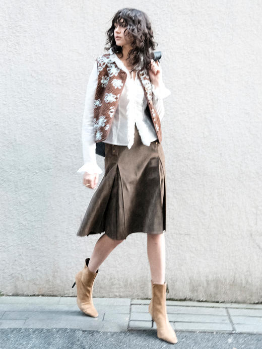 TR她热 可可西里 棕色薄荷绿撞色摇粒绒休闲提花护耳帽马甲 商品图1