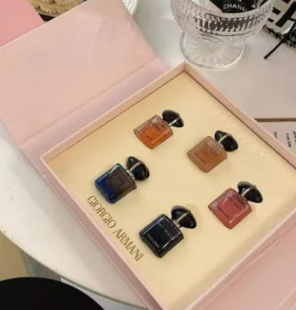 D-2023新款Armani/阿玛尼MYWAY香水Q版礼盒装自我无界7ml*5只-送礼袋