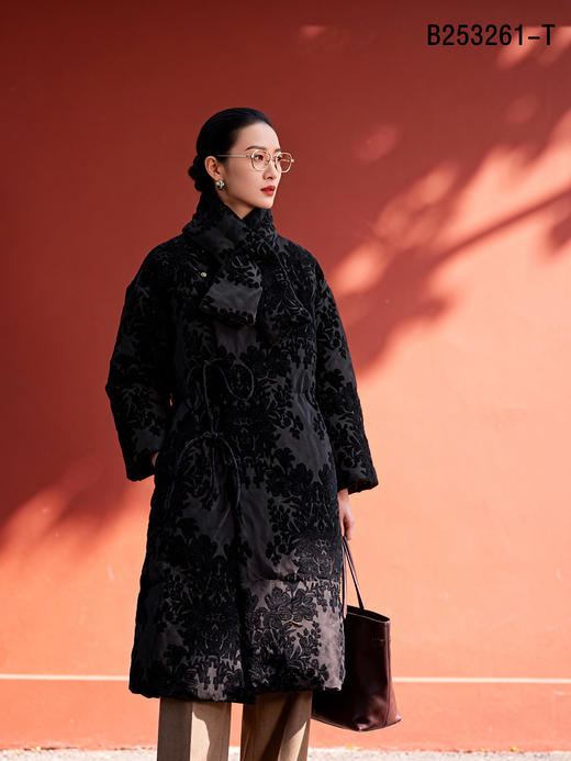B253261-T    95白鹅绒羽绒服 商品图3