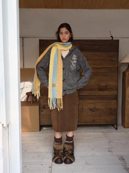 heris/H53107/多巴胺撞色条纹 手工流苏下摆 圈圈纱提花长款围巾亲肤 商品图1