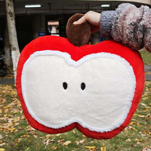 45cm红苹果坐姿靠垫沙发客厅床上毛绒玩偶公仔抱枕-纪念日百货门店同款166745918 商品图0
