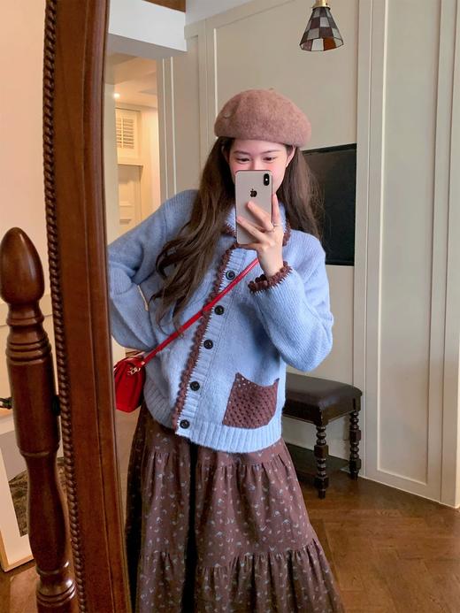 一店k （原厂纱线🧵自留款！）婴儿蓝色羊毛马海毛手工小绒球撞色针织开衫！25年复古上衣毛衣～拿捏秋冬感☃️ 奶fufu的超级温柔超级显白 商品图1