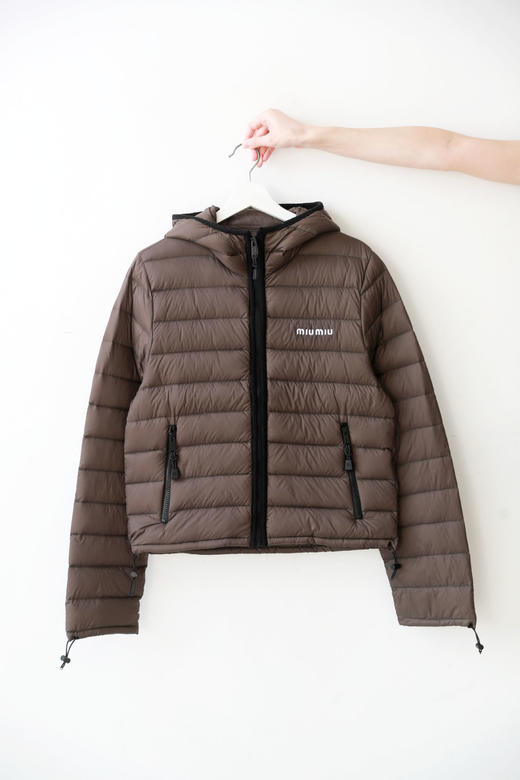 排骨羽绒服，连帽+立领一起。胸口小标衍缝填充式羽绒外套C120968 商品图4