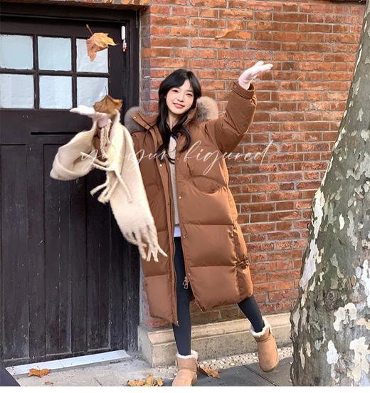 【长款大毛领羽绒服】高蓬松优质鸭绒填充，绒朵大又饱满，锁温保暖！中长款宽松版型，密实防风！搭配蓬松大毛领，丰盈柔软，触感顺滑！【AC-X】 商品图4