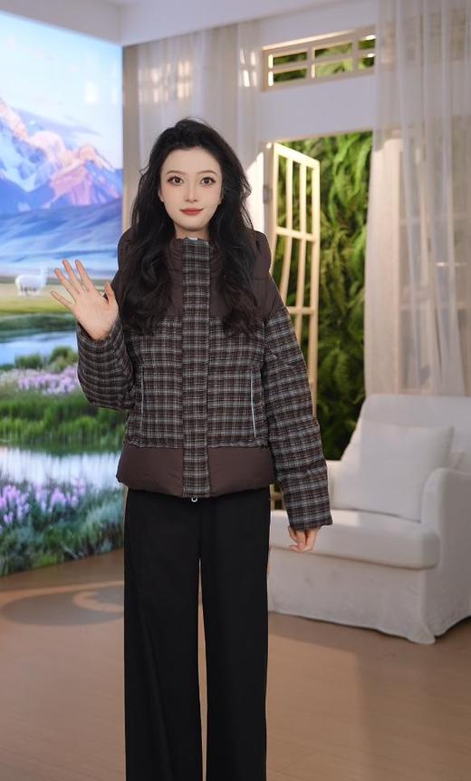 Gowani/乔万尼2025新款女款冬季保暖中长款拼接羽绒服EZ4T213 商品图1