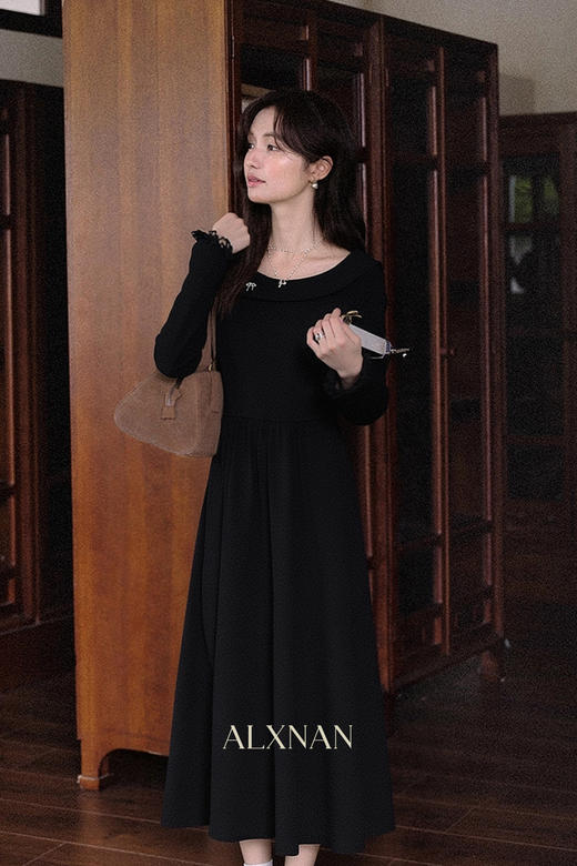 鹿向南「智性薄雾」法式气质通勤女秋季新款显瘦黑色长袖连衣裙DYL663043 商品图3