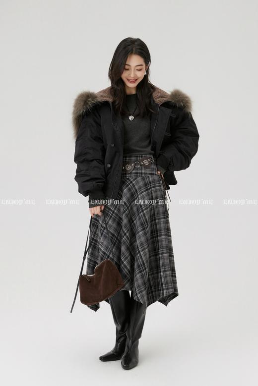 【门店同款】ENJOY冬季“暖冬知性”貉子毛领短款羽绒服 168143849 商品图9