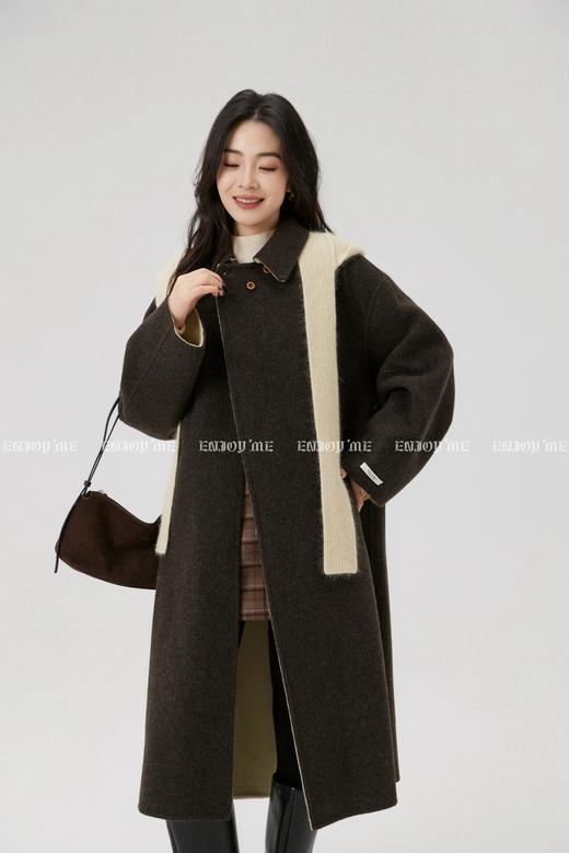 【门店同款】ENJOY冬季“暖冬知性”朗姆柠檬长款披肩大衣 168143953 商品图6