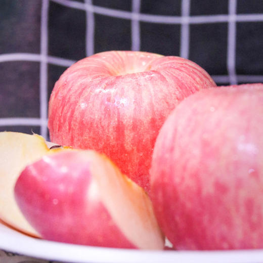 【京东发货】苹果红了 洛川苹果 净重4.5-5斤 口感细腻脆甜多汁 商品图1