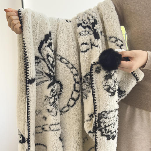 提花色织三角针工艺球毯毛毯毯子 墨绒秘境系列  A-5650  加倍生活 商品图2