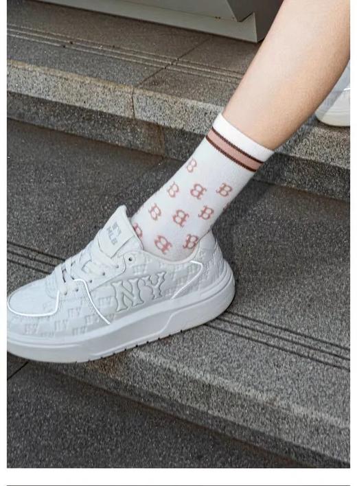 3色可选~【MLB25款春夏暗纹印刻学长鞋】时髦感直接拿捏！一眼沦陷的款，根本拒绝不了！！百搭+高级WD 商品图1