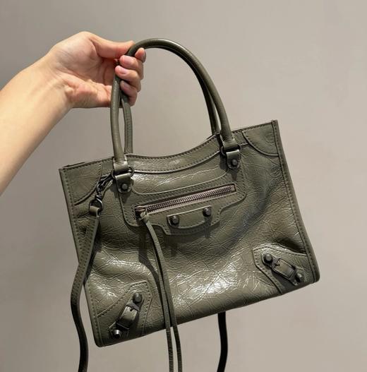 重磅渠道   lecity竖版小号机车包   意大利进口爆裂纹路牛皮   元皮五金   手提斜挎包 商品图1