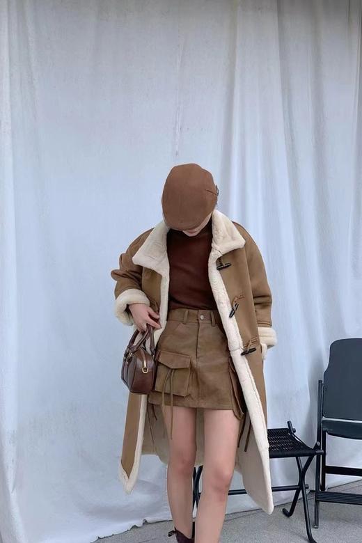 LNNNS 牛角扣皮毛一体加厚中长款外套 21748 商品图2